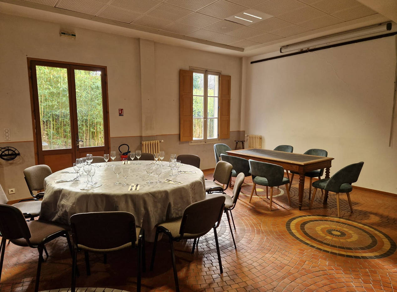 Salle de réception du restaurant Le Domino